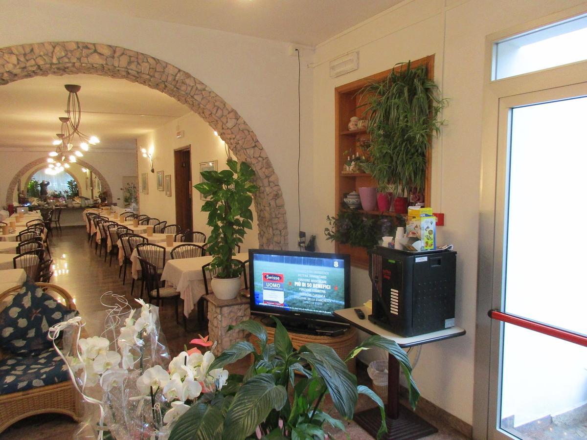 Hotel Pensione Ornella Cesena Bagian luar foto