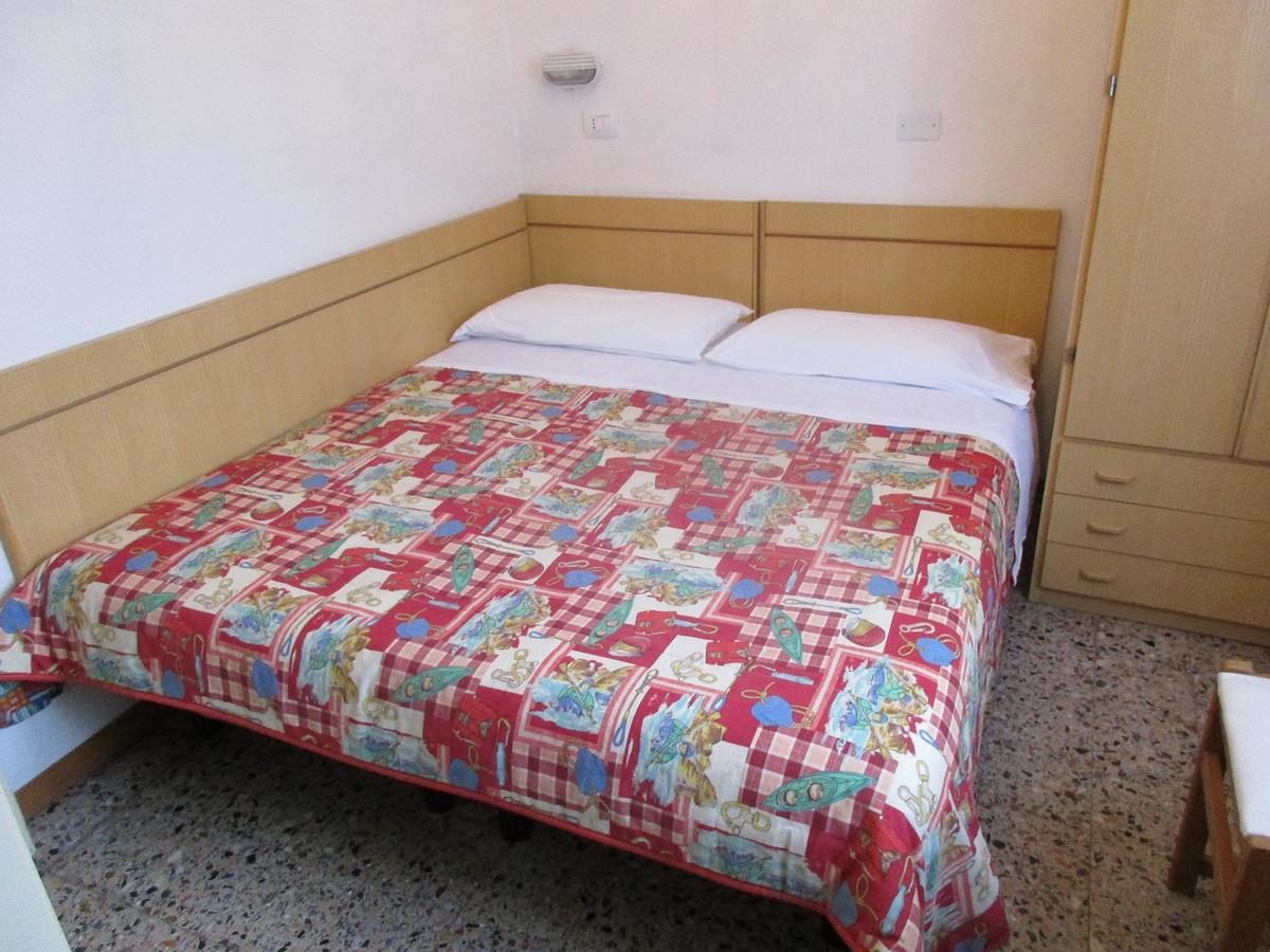 Hotel Pensione Ornella Cesena Bagian luar foto
