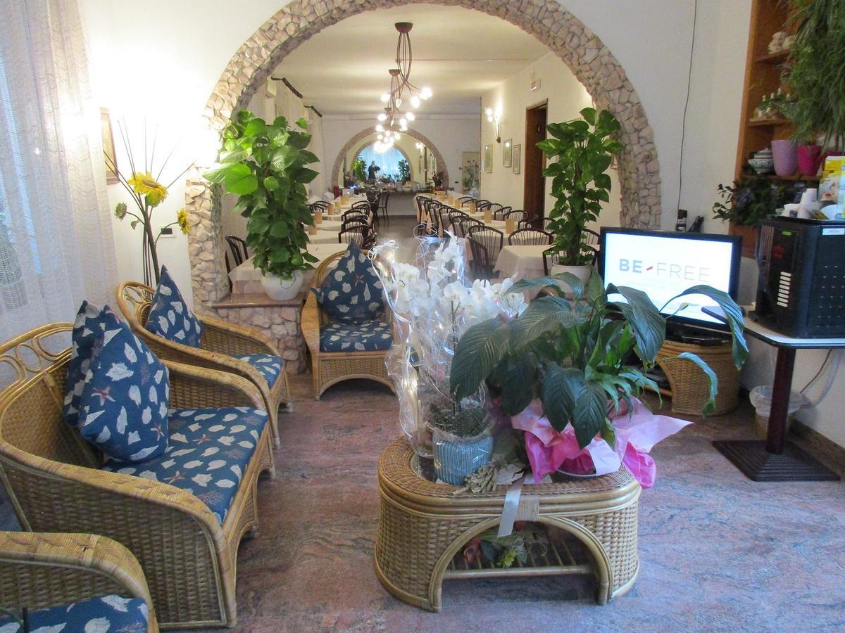 Hotel Pensione Ornella Cesena Bagian luar foto