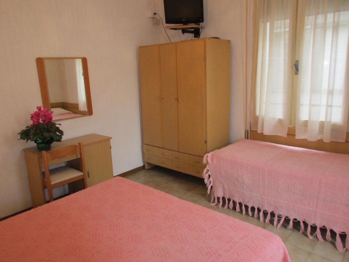 Hotel Pensione Ornella Cesena Bagian luar foto