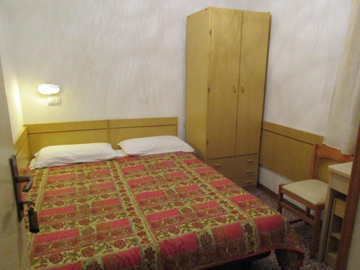 Hotel Pensione Ornella Cesena Bagian luar foto